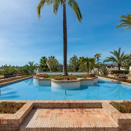 Sunny 2 Bdrm Paradise In Aloha Gardens Apartment Marbella