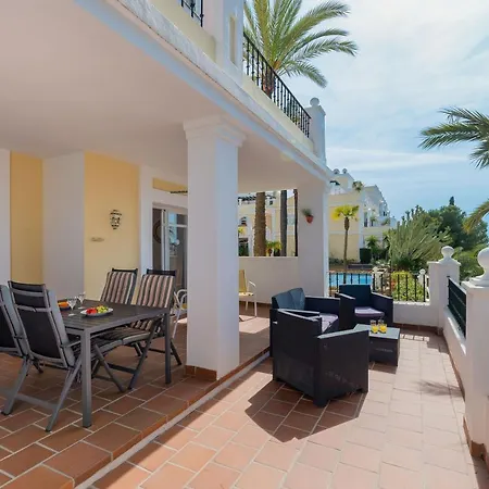 Apartment Sunny 2 Bdrm Paradise In Aloha Gardens Marbella