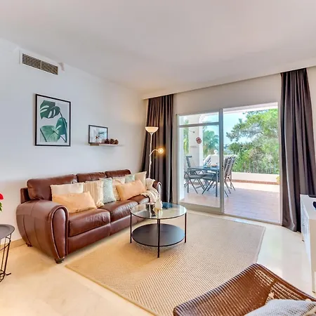 Sunny 2 Bdrm Paradise In Aloha Gardens *